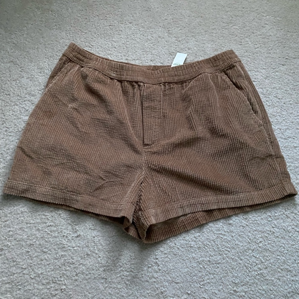 (NWT) Aerie corduroy elastic waisted shorts